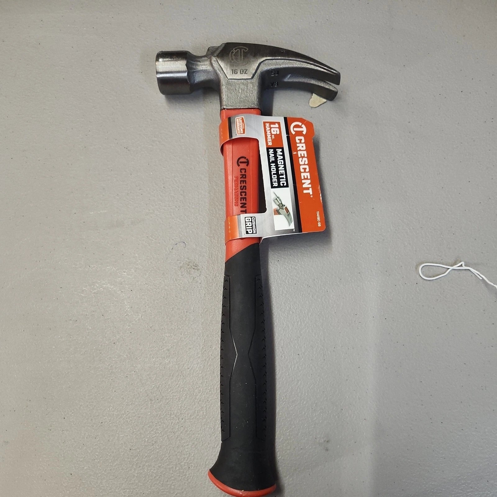 Crescent Rip Claw Hammer With Magnetic Nail Holder  16Oz Fiberglass Handle